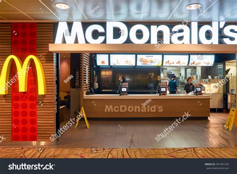 MCDONALD’S .